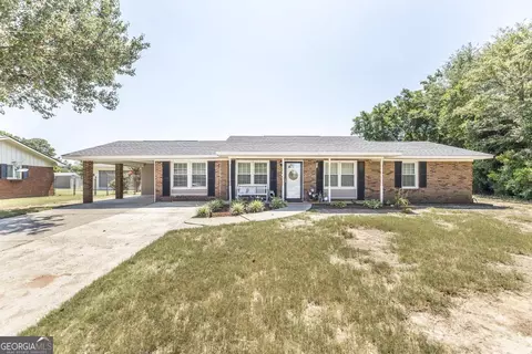 106 Valencia Cir, Centerville, GA 31028