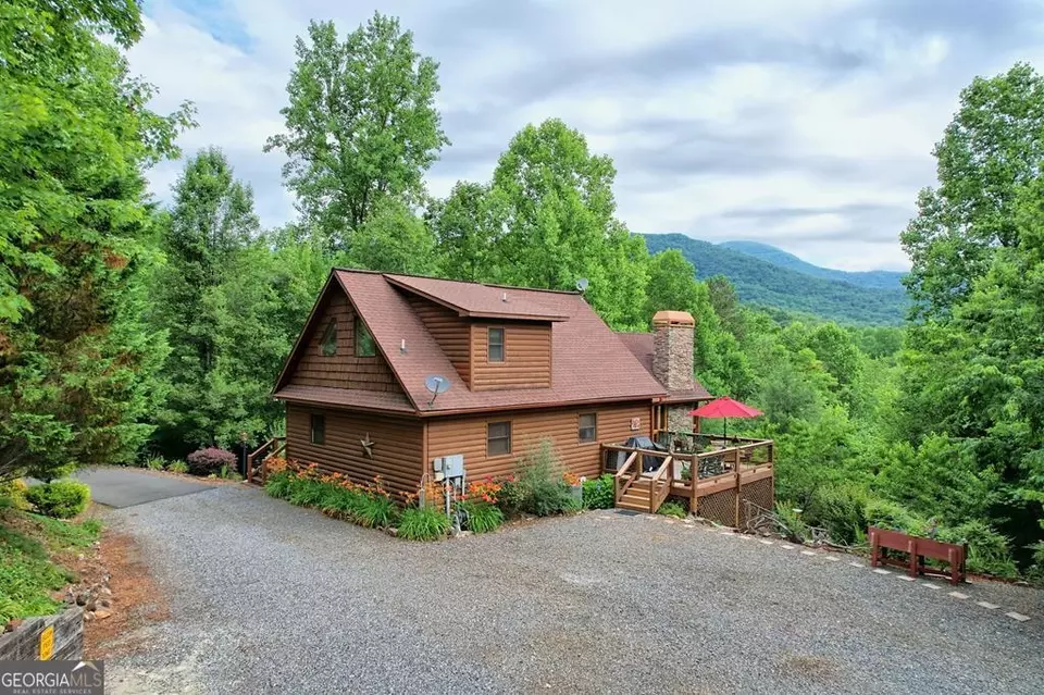  6979 Jessie Dr, Hiawassee, GA 30546 photo 2