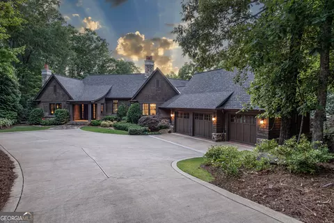 1081 Falling Creek Dr, Greensboro, GA 30642