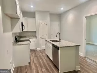 Entry Way - 203 Lenox Cir, Lagrange, GA 30241 photo 2 of 2