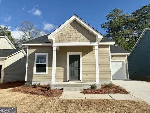Exterior - 203 Lenox Cir, Lagrange, GA 30241 photo 1 of 1