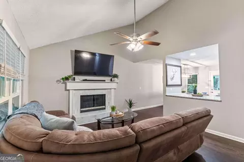 9360 Resort Cir, Gainesville, GA 30506 photo 12