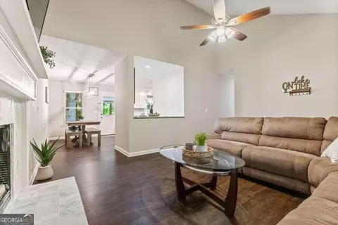 9360 Resort Cir, Gainesville, GA 30506 photo 13