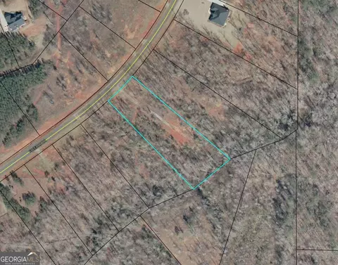 210 Freedom Dr, Forsyth, GA 31029