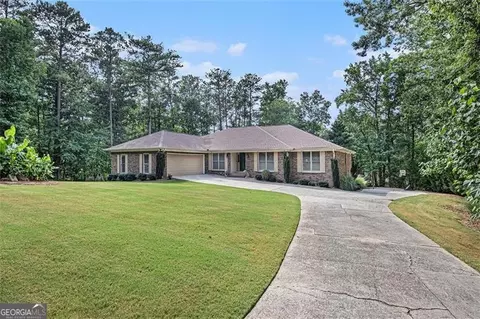 3207 Greenhill Dr, Villa Rica, GA 30180