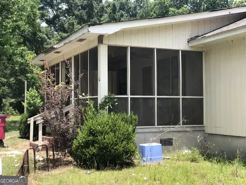545 Delone Dr, Byron, GA 31008