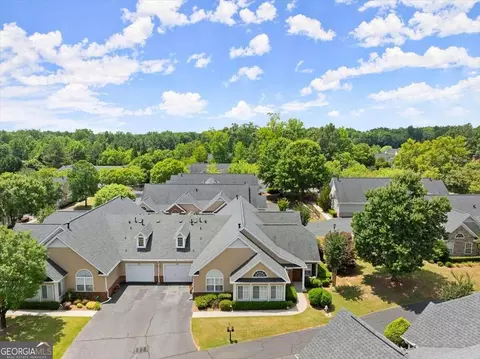 3901 Village Ln, Roswell, GA 30075