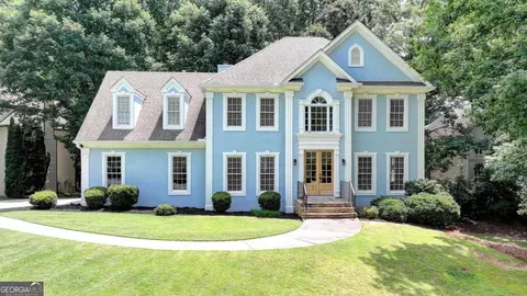 5375 Overbend Trl, Suwanee, GA 30024