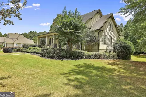 587 Mcdade St, Tyrone, GA 30290 photo 4