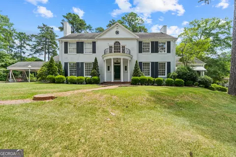 1873 Waverland Dr, Macon, GA 31211