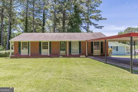 5017 Sheila Ln, Stone Mountain, GA 30083