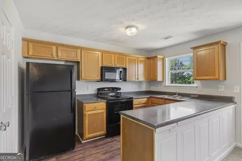 106 Potomac Dr, Jackson, GA 30233 photo 7