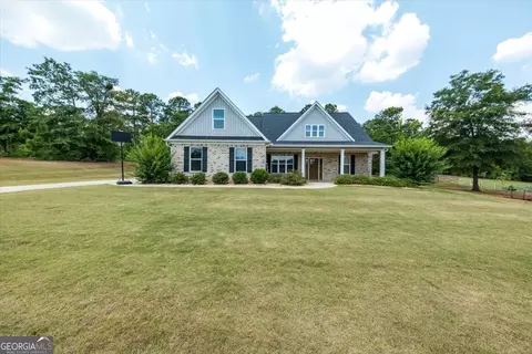 160 Jackson Dr, Forsyth, GA 31029