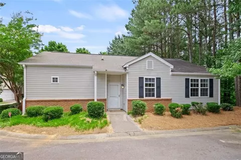 707 Windcroft Cir NW, Acworth, GA 30101