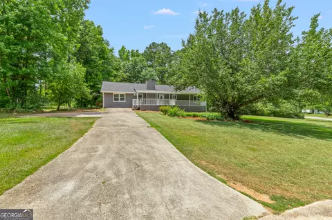90 Ebenezer Dr, Newnan, GA 30265