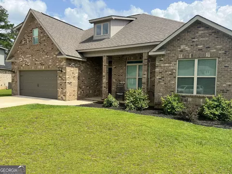 122 Blue Dunn Cir, Perry, GA 31069