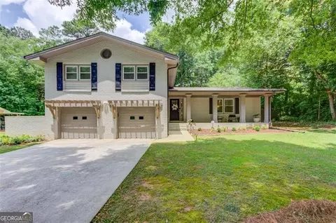 2862 Sumac Dr, Dunwoody, GA 30360