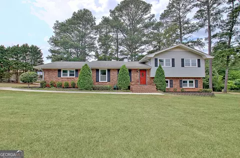 1015 Brittany Way, Fayetteville, GA 30214