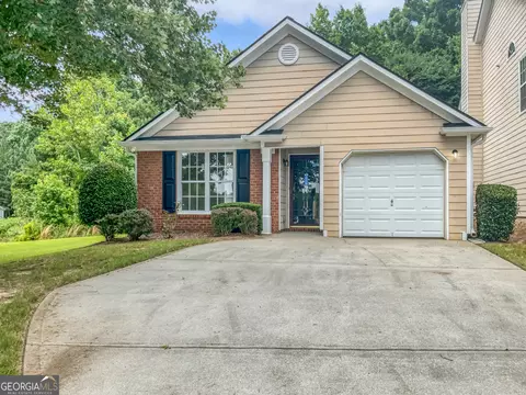 9670 Pine Ct, Union City, GA 30291