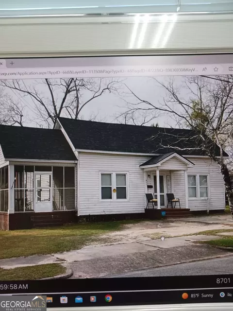 411 W Pine St, Swainsboro, GA 30401