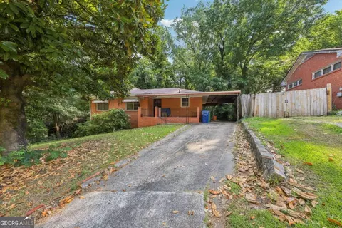 2740 Dearwood Dr SW, Atlanta, GA 30315