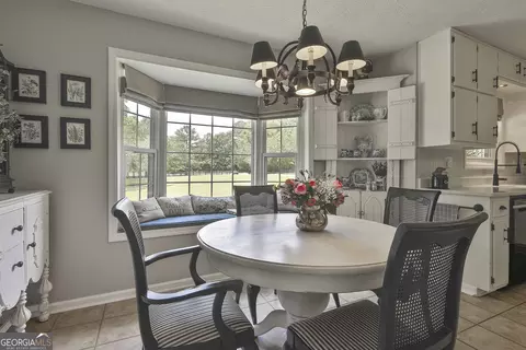 Dining - 744 Grant Rd, Brooks, GA 30205 photo 7 of 10