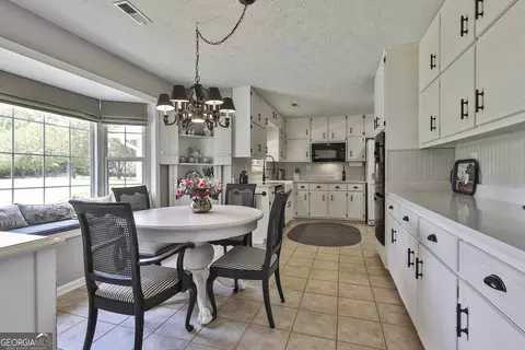 Kitchen - 744 Grant Rd, Brooks, GA 30205 photo 1 of 4