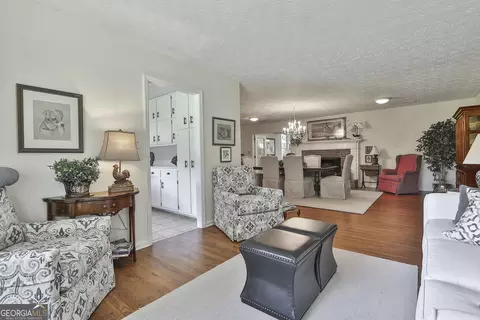 Living - 744 Grant Rd, Brooks, GA 30205 photo 3 of 5