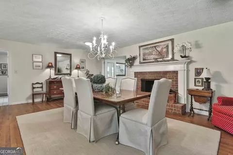 Dining - 744 Grant Rd, Brooks, GA 30205 photo 2 of 10
