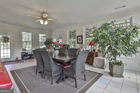 Dining - 744 Grant Rd, Brooks, GA 30205 photo 9 of 10