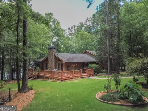 120 Oak Cir, Jackson, GA 30233