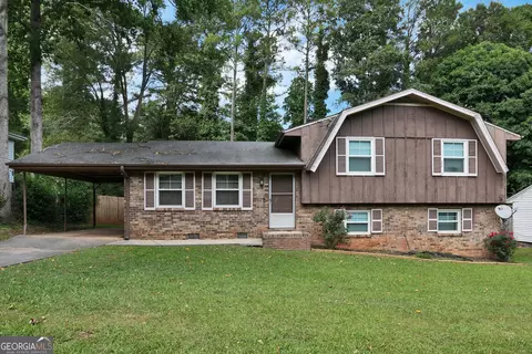 952 Queen Elizabeth Way, Morrow, GA 30260