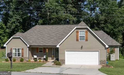 85 W E King Rd, Commerce, GA 30529