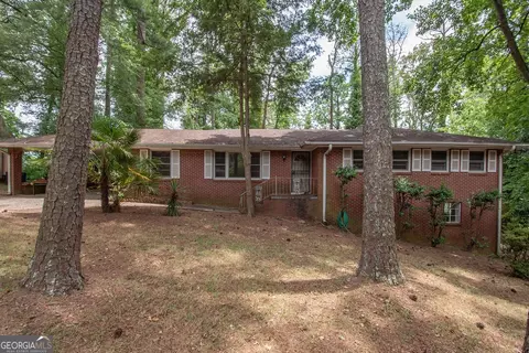 2844 Arlington Rd, East Point, GA 30344