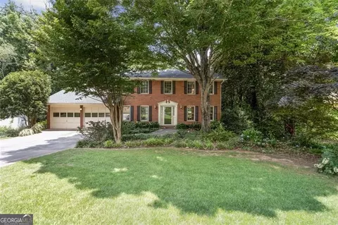 934 Tall Pine Ct, Stone Mountain, GA 30087