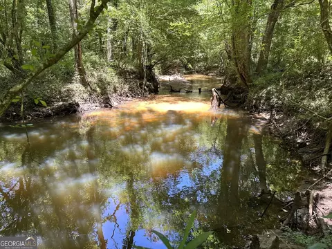 002 Case Rd, Slocumb, AL 36375