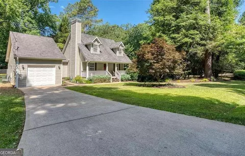 125 Maple St, Roswell, GA 30075