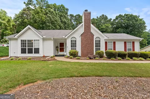 260 Sawgrass Manor Dr, Newnan, GA 30265