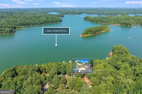 106 Indian Ct, Westminster, SC 29693