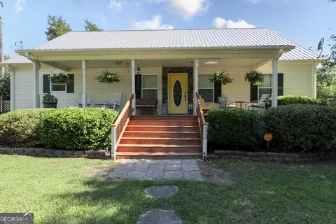 33 Athens St, Carnesville, GA 30521 photo 2