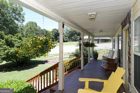 33 Athens St, Carnesville, GA 30521 photo 10