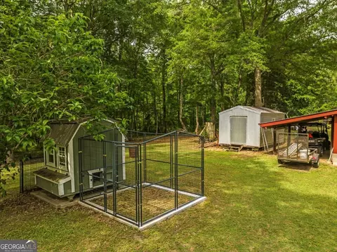 Exterior - 176 Old Farm Rd, Perry, GA 31069 photo 12 of 22