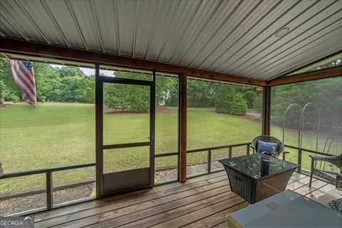 Exterior - 176 Old Farm Rd, Perry, GA 31069 photo 3 of 22