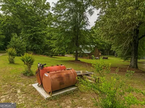 Exterior - 176 Old Farm Rd, Perry, GA 31069 photo 14 of 22