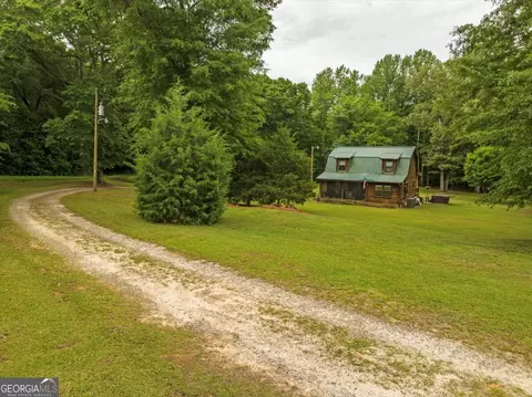 Exterior - 176 Old Farm Rd, Perry, GA 31069 photo 9 of 22