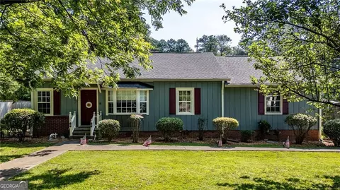 695 Shannon Cir NE, Rome, GA 30161