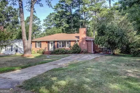 2213 Clearwater Dr SE, Marietta, GA 30067
