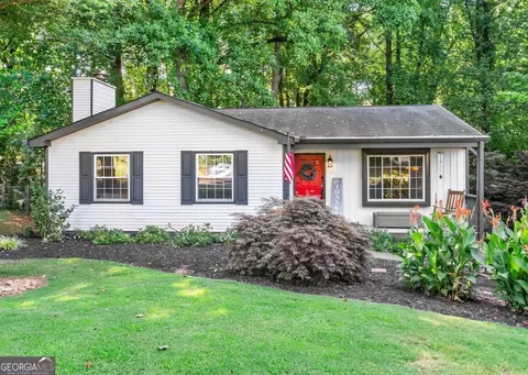420 Hembree Forest Cir, Roswell, GA 30076