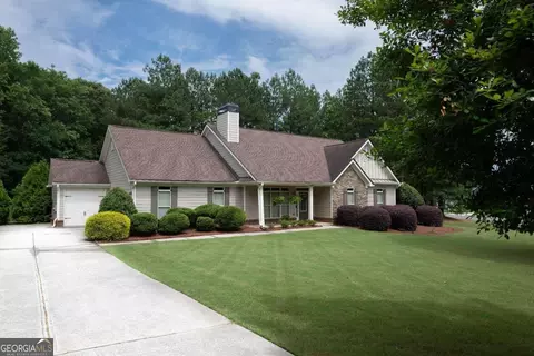 828 Caleb Dr, Winder, GA 30680