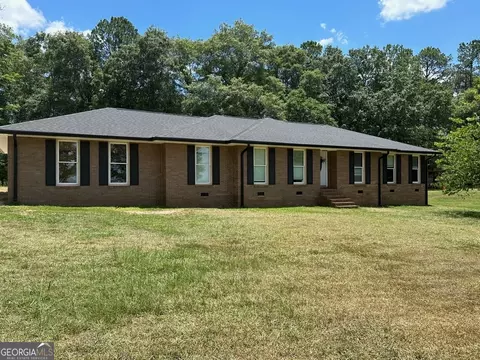 125 Iris Dr, Lagrange, GA 30240